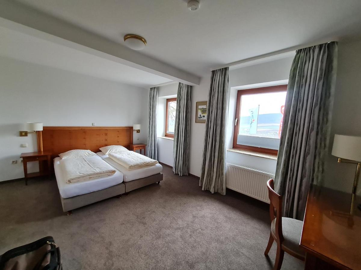 Hotel Waldquelle - Baumhaushotel アエルツェン エクステリア 写真