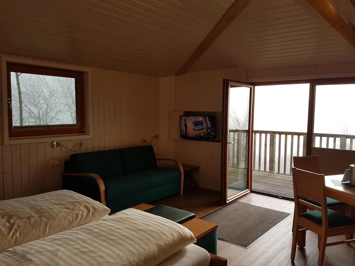 Hotel Waldquelle - Baumhaushotel アエルツェン エクステリア 写真